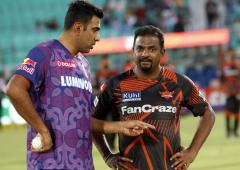 1,274 Test Wickets In One Frame!