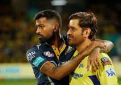 Hardik hails Dhoni, eyes dream final showdown