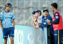 Is There A Coach Like Ashish Nehra?