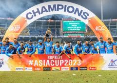 Siraj takes 6 as India destroy SL to win 8th Asia Cup