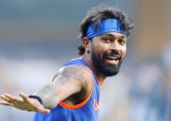 Captain Hardik takes blame as MI search for first win