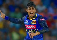 Vandersay makes opportunity count as SL stun India