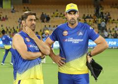 Without Dhoni, Fleming Fails to Deliver for CSK