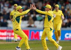 PIX: Alex carries Aus to victory in Headingley 