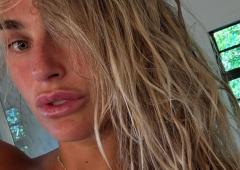 Sabalenka Shocks Fans with Holiday Pic