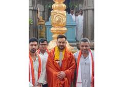 PIX: Kohli offers prayers at Simhachalam temple
