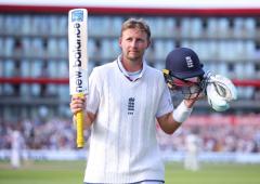 England in command as Root takes honours on Day 3