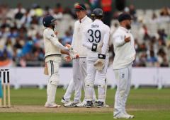 India snub Stokes's offer to draw, Gill defends move 