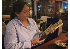 Abhishek's award delights his proud mom Manju