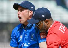 Big blow for Italy as captain Madsen dislocates shoulder