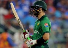 Chasing Kohli? Farhan plays down record talk