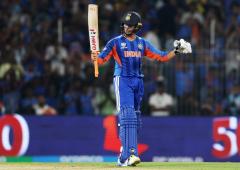 'Let the bat talk': Yuvraj on Abhishek's 55