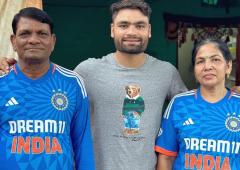 Rinku Singh's father passes away
