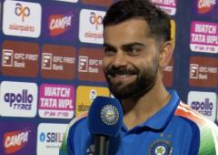 Kohli reveals who keeps his trophies.. and it's not him