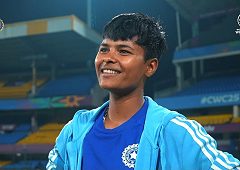 Kranti Gaud's mother sold jewellery for her cricket dream
