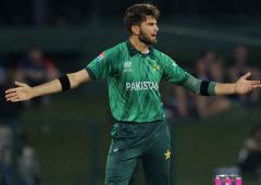 'Time to move...' Pak cricket fraternity slams players