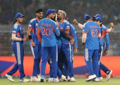 India Exceptional but Not Unbeatable, Says Atherton