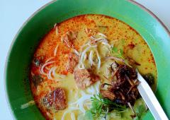 Vegetable Singapore Curry Laksa Soup