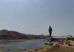 A Trip to The Tallest Statue In The World!