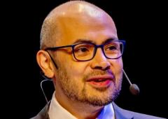 Google AI CEO Wants Students To...