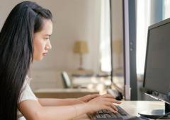 Rs 75,000 Scholarship For Girls Studying Tech