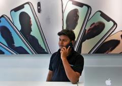 Why Apple's strategy is different from Jio's