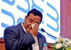 Why is Paytm's Vijay Sharma crying?