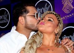 Who is KISSING Rakhi Sawant?