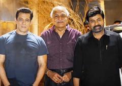 Salman's Godfather Act for Chiranjeevi