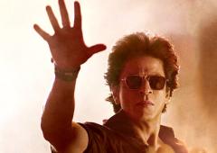 Did SRK Dance With 1,000 Dancers?