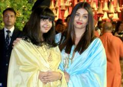 Aishwarya-Aaradhya At Ambani Ganpati
