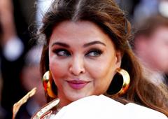 Aishwarya Goes For Gold At Cannes