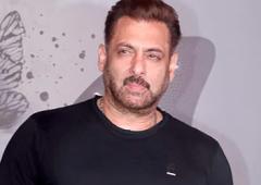 Check Out Salman's Pants, Folks!