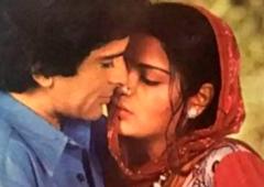 Zeenat Aman's First Onscreen Kiss