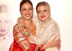 Tabu Bonds With Rekha At Umrao Jaan Screening