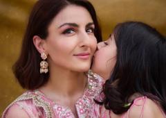 Soha's Special Kiss On Mother's Day