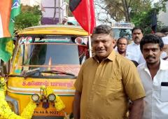 The Auto Driver Who Is A Mayor