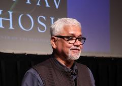 'Britain siphoned off $44 trn from India'