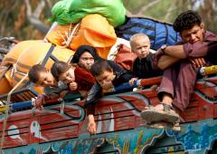 Afghans Leave Pakistan Ahead Of Ultimatum