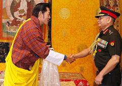 General Dwivedi Meets Bhutan's King