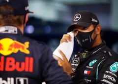 Hamilton takes 98th career pole in Bahrain