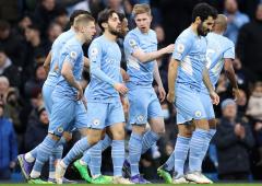 PIX: Man City survive Leicester rally; Tottenham score