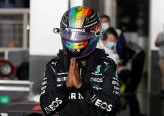 F1: Hamilton on pole in Qatar with Verstappen second