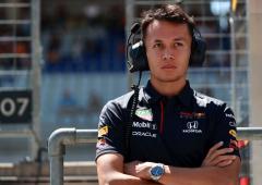 Albon returns to F1 with Williams, Latifi confirmed