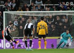 EPL: Newcastle beat Wolves, pull away from drop zone