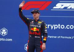 Verstappen wins Imola sprint as Leclerc stretches lead