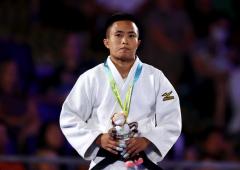 Judoka Shushila wins silver, Vijay gets bronze