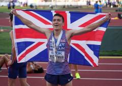 Wightman wins shock 1,500m gold with dad commentating
