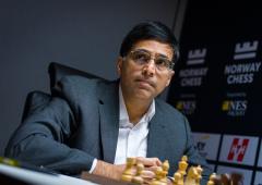 Norway Chess: Anand loses; Carlsen surges ahead
