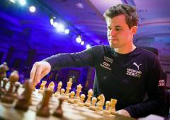 Chess: Carlsen crushes Praggnanandhaa; Erigaisi wins